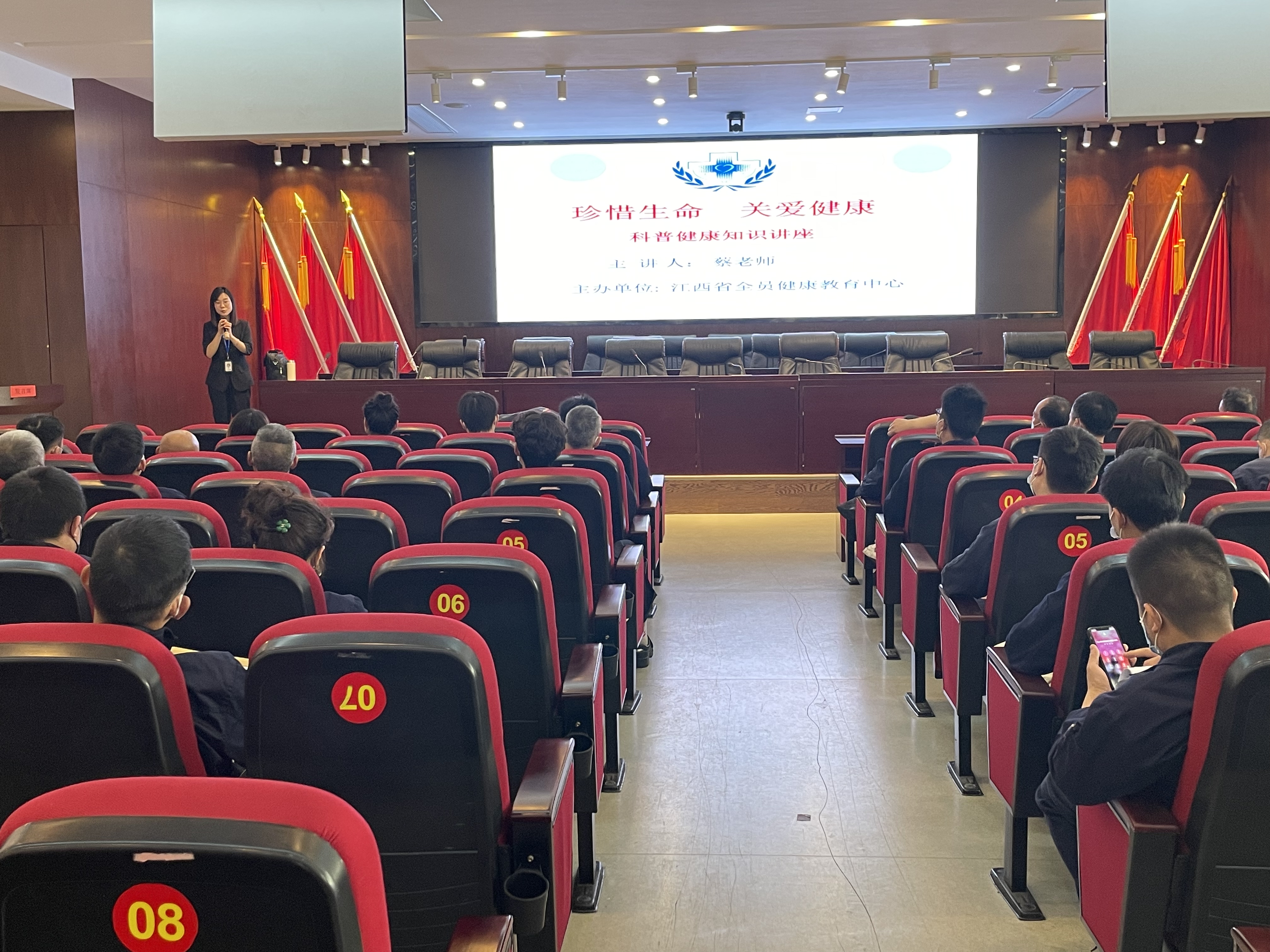 202204.jpg 202204.jpg